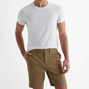 [Express] 10" Comfort Waist Hyper Stretch
Chino Shorts